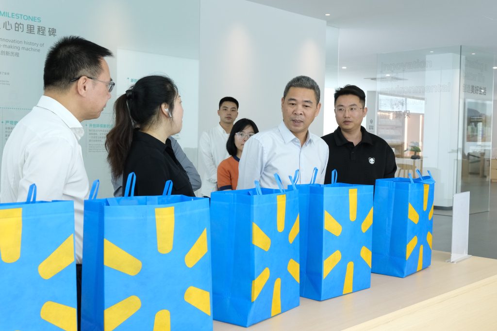 為知識產權培育保駕護航——市人大主任應?？艘恍姓{研浙江正威機械有限公司